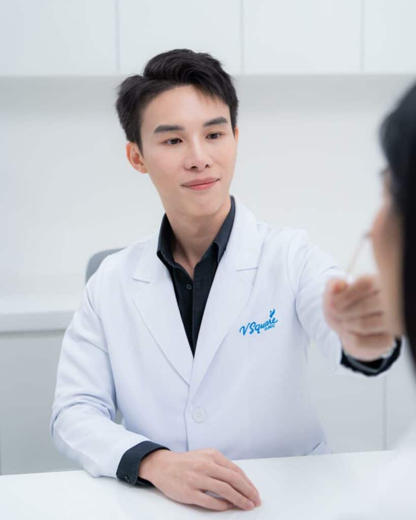 ก่อนฉีดโบท็อก inBo นพ.ธิติวัฒน์ ตระกูลทอง